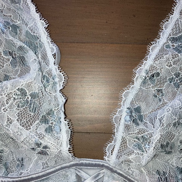 Victoria's Secret XL Light Blue Lace Teddy Bodysuit - Picture 6 of 10